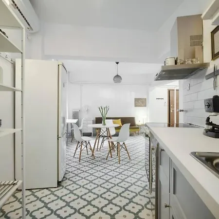 Pangrati Hippest Studio Apartment Athens